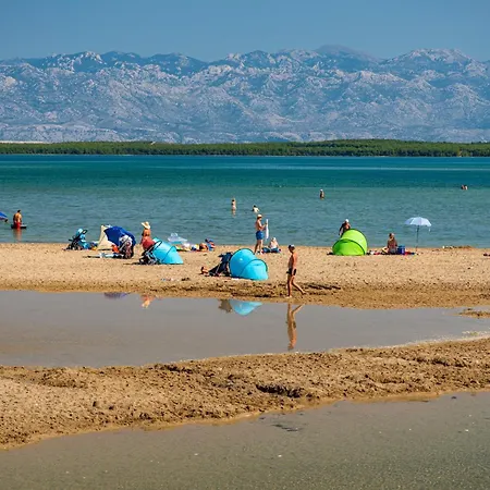 Family Friendly House With A Swimming Pool Ninski Stanovi, Zadar - 17812 نين