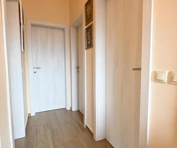 بيت للعطل Family Friendly House With A Swimming Pool Ninski Stanovi, Zadar - 17812