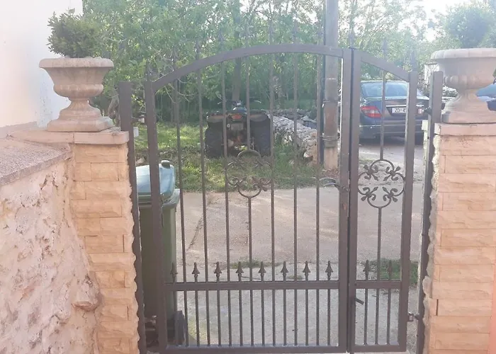 Family Friendly House With A Swimming Pool Ninski Stanovi, Zadar - 17812 * نين