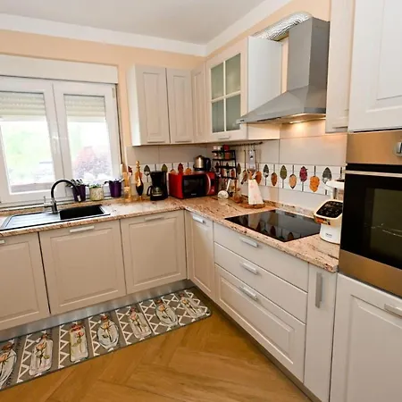 Prázdninový dům Family Friendly House With A Swimming Pool Ninski Stanovi, Zadar - 17812 Nin