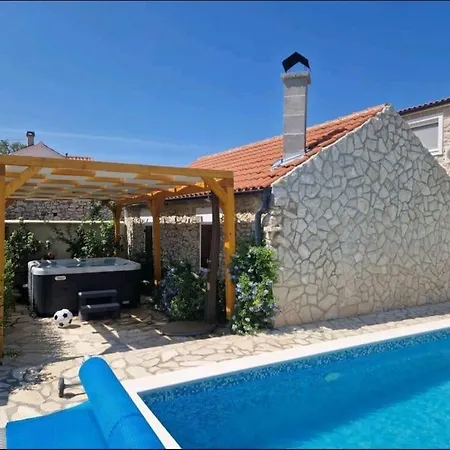 Family Friendly House With A Swimming Pool Ninski Stanovi, Zadar - 17812 * Nin